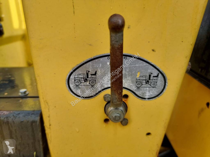 مدحلة Bomag AD2