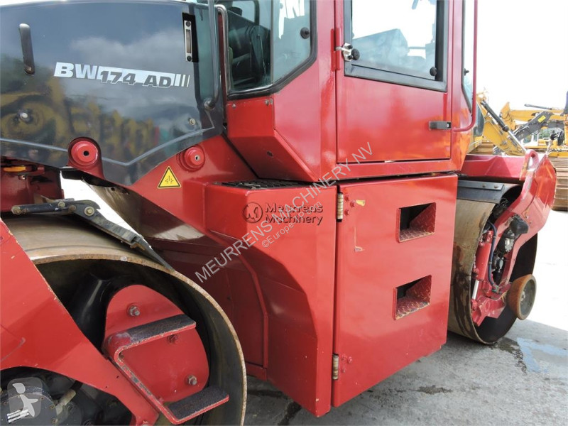 Zhutňovač Bomag BW174