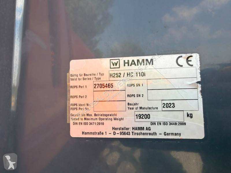 Zhutňovač Hamm HC110i