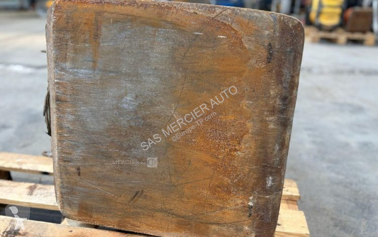 Дорожний коток Yanmar plaque vibrante essence