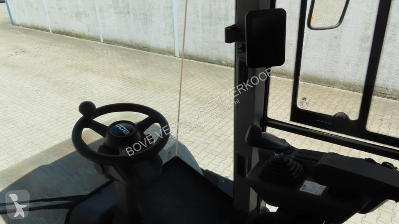 Compactador JCB VM118D