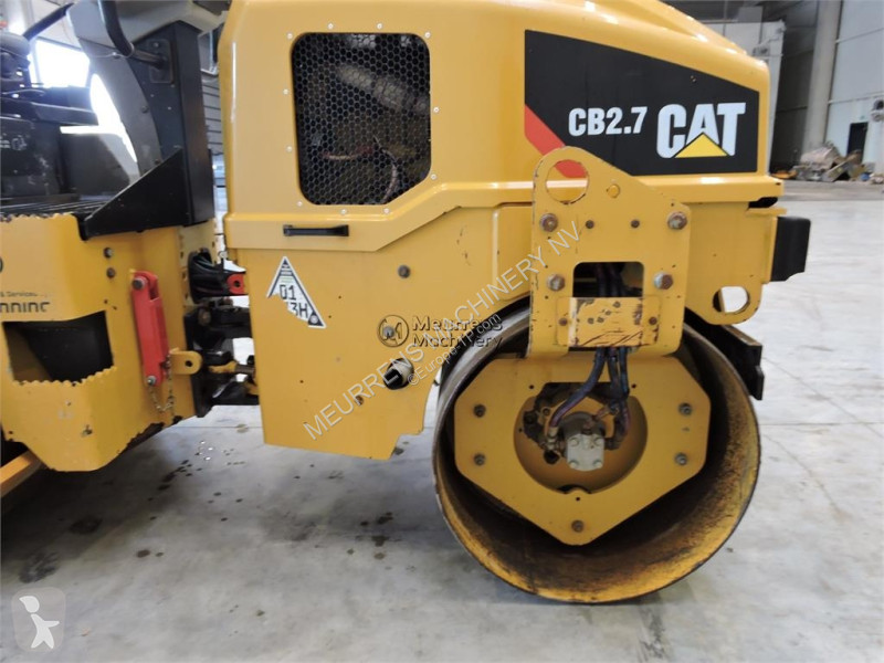 مدحلة Caterpillar CB2.7