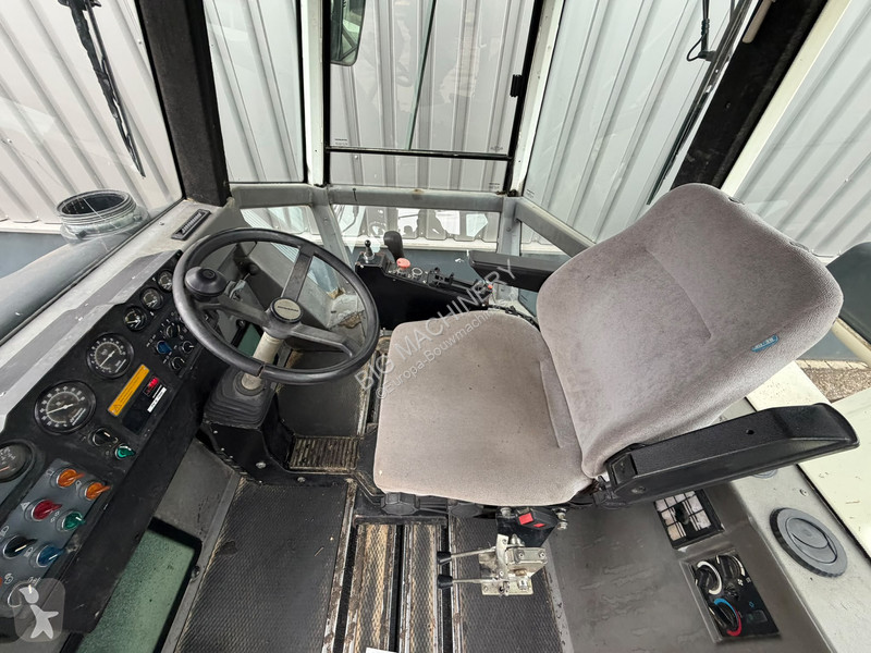 Compactador Dynapac C HF