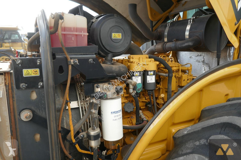 Compacteur Caterpillar