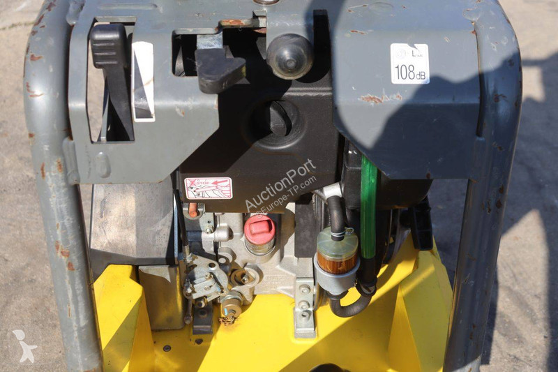 Валяк Neuson Vibroplate DPU 3060Hts
