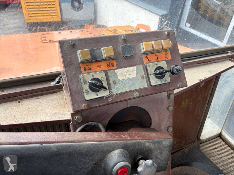 Compacteur Case W552