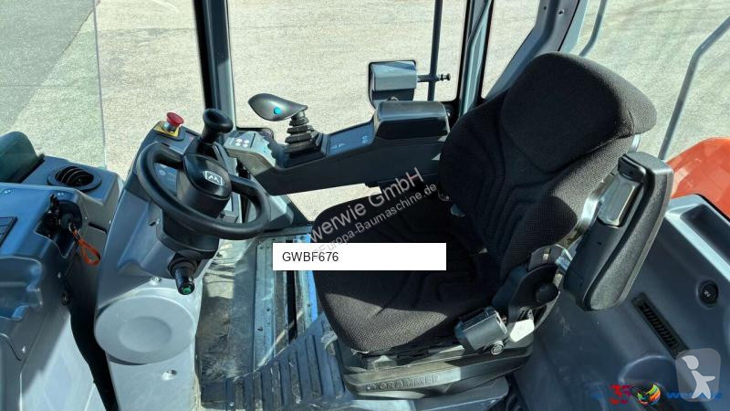 مدحلة Hamm HP180i
