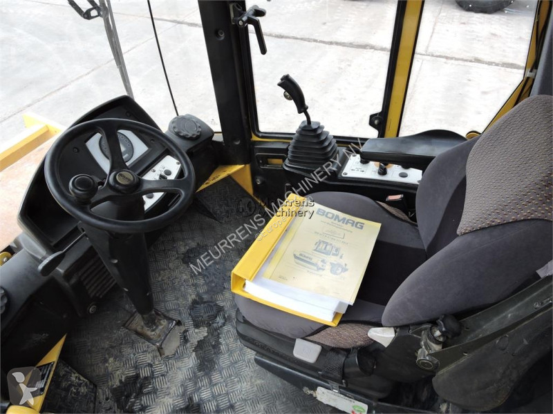 Compactor Bomag BW211D-4 GERMAN
