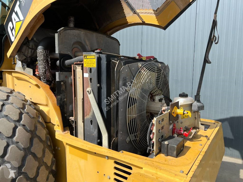 Compactor Caterpillar CS76