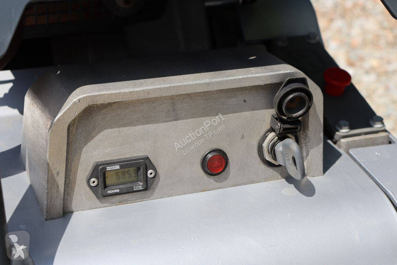 Compacteur Neuson DPU5545