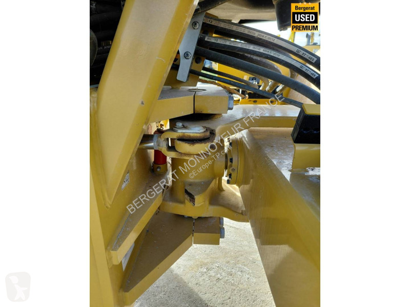 Compacteur Caterpillar