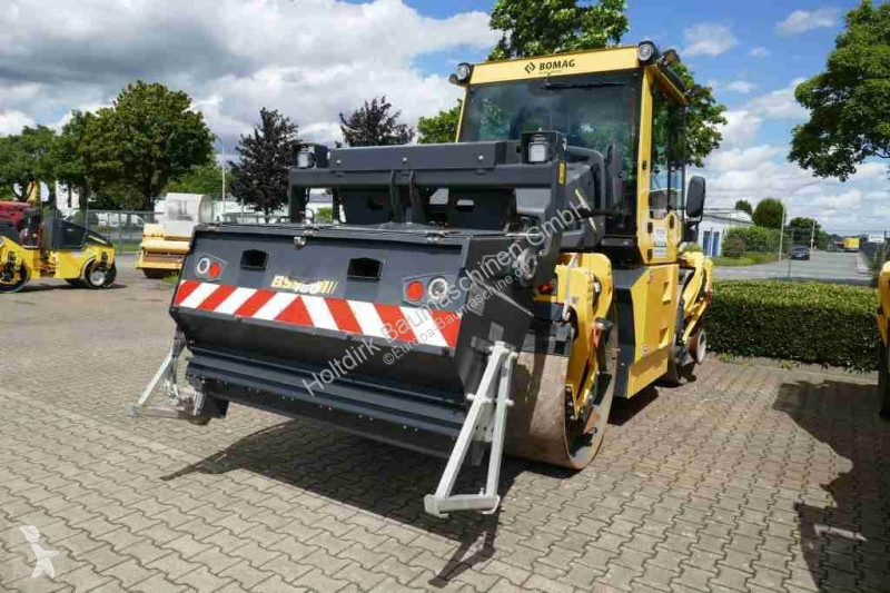 Compactador Bomag AP-4