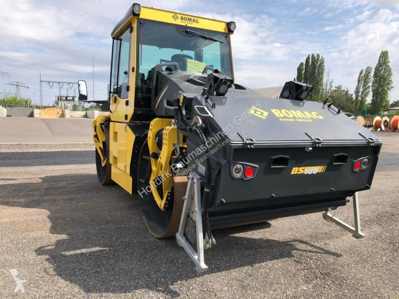 Compactador Bomag AP-4v