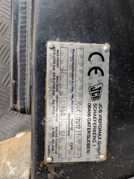 Compattatore JCB VM 132 roller