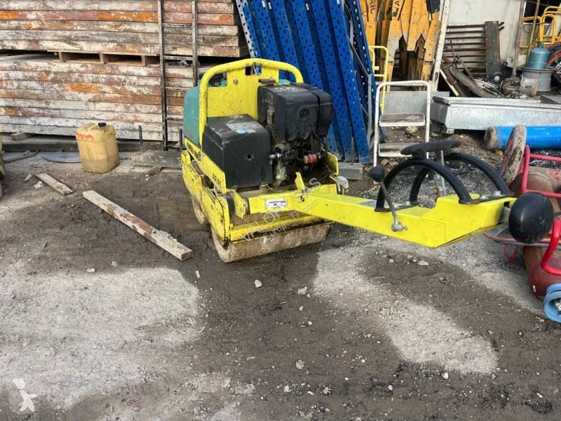 Compactador Ammann AR65
