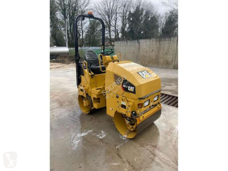 Compactador Caterpillar CB1.7