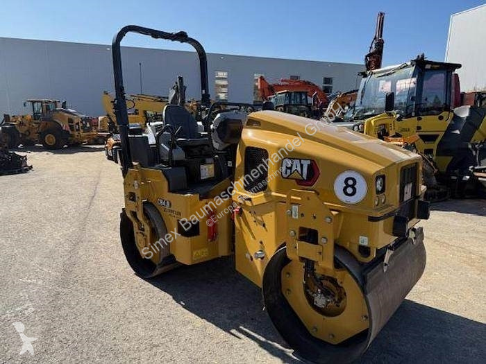 Compactador Caterpillar CB4.0