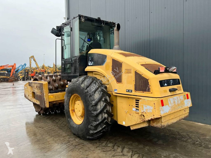 Zhutňovač Caterpillar CP76