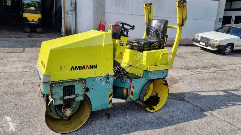 Compactador Ammann AV12E