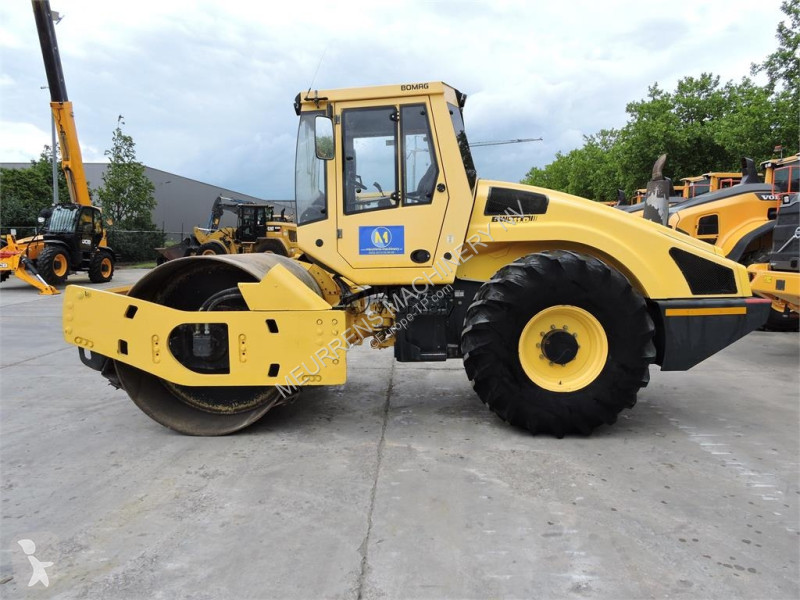 Compactor Bomag BW211D-4 GERMAN