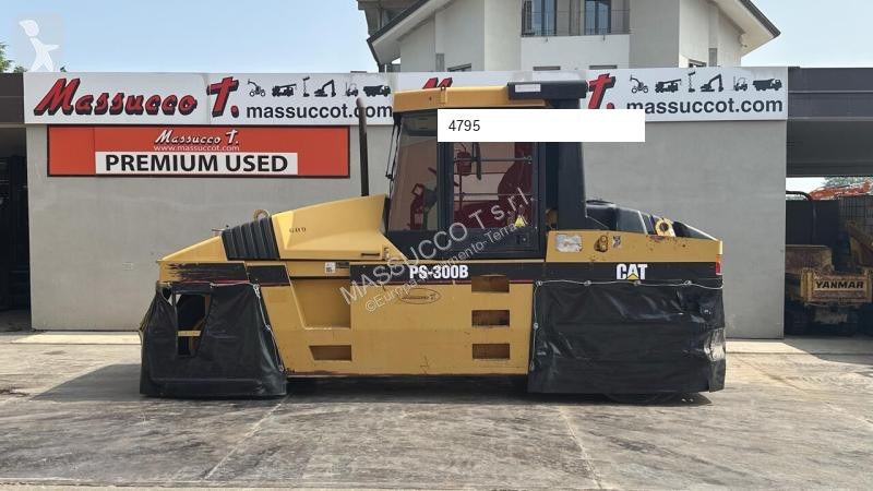 Compactador Caterpillar PS-300B