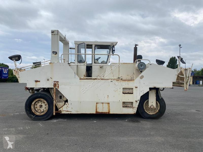 Compactador Caterpillar PS300