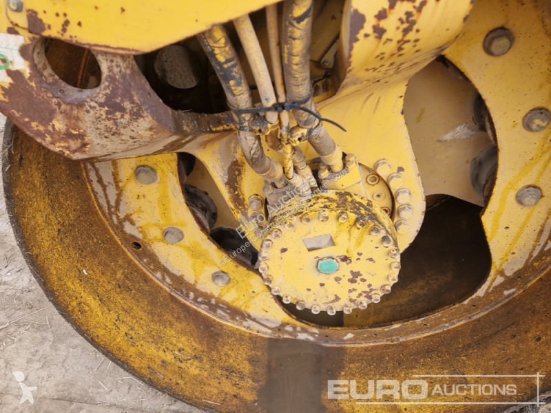 Compactor Caterpillar CB-434D