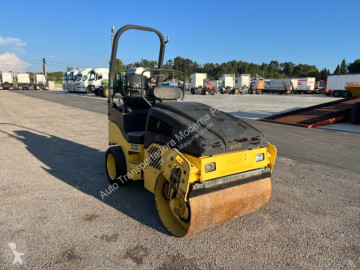 Compactador de neumáticos Bomag
