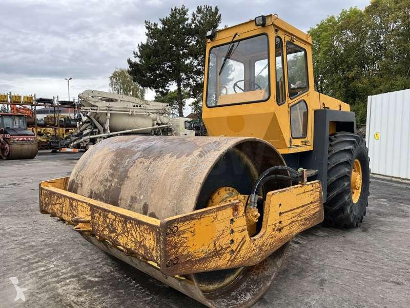 Compactador Bomag D