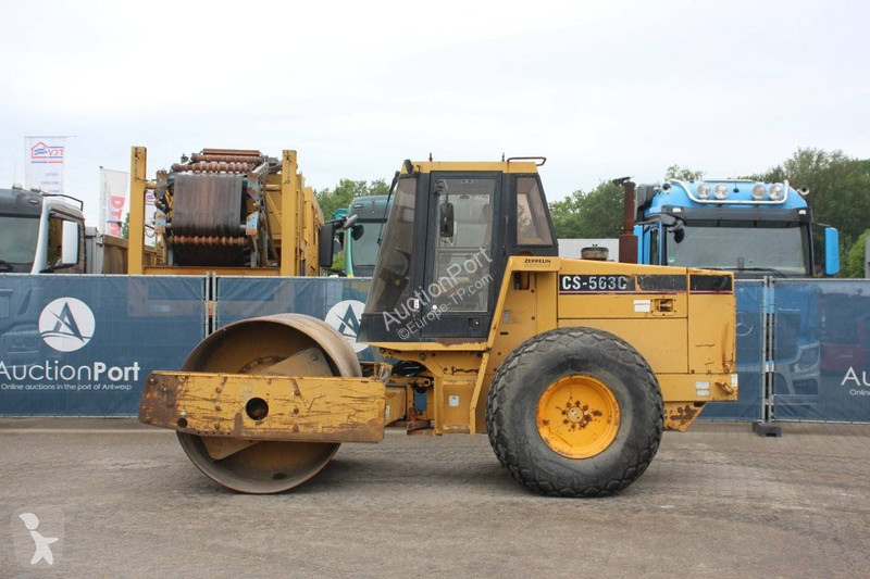 Compactor Caterpillar CS-563C