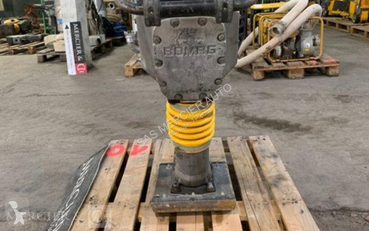 Compactor Bomag pilonneuse essence