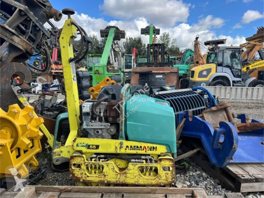 Zhutňovač Ammann arw65