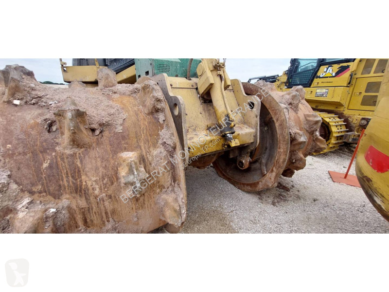 مدحلة Caterpillar II