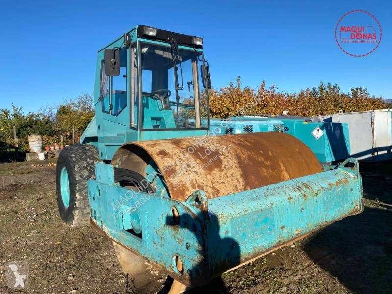 مدحلة Bomag