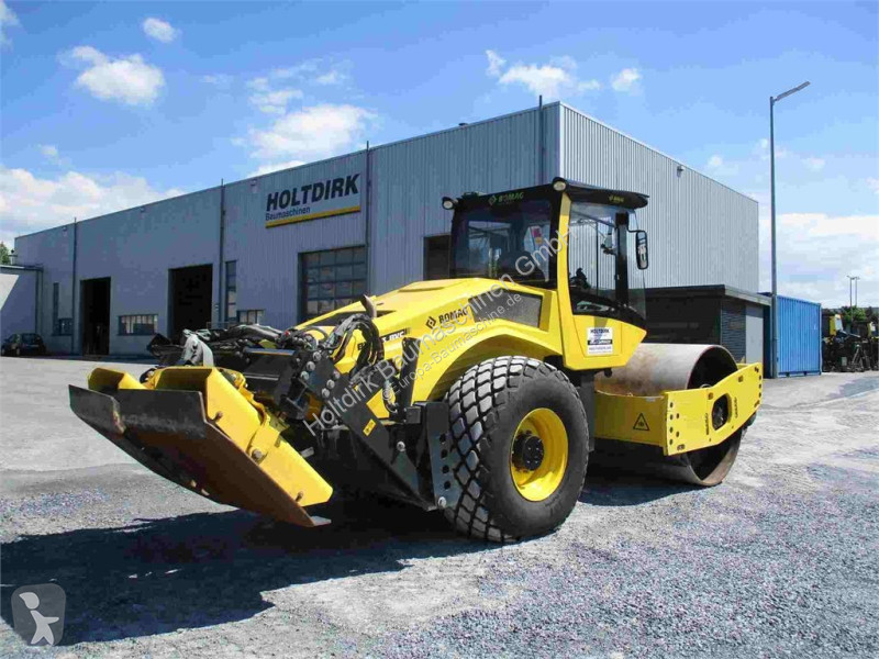 Zhutňovač Bomag BW 213 BVC+P-5
