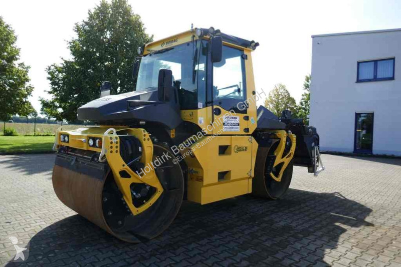 Compactor Bomag AP4v