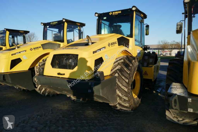 Zhutňovač Bomag BW 213 PDH-5