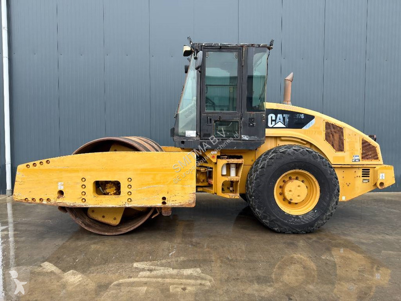 Zhutňovač Caterpillar CS76 XT