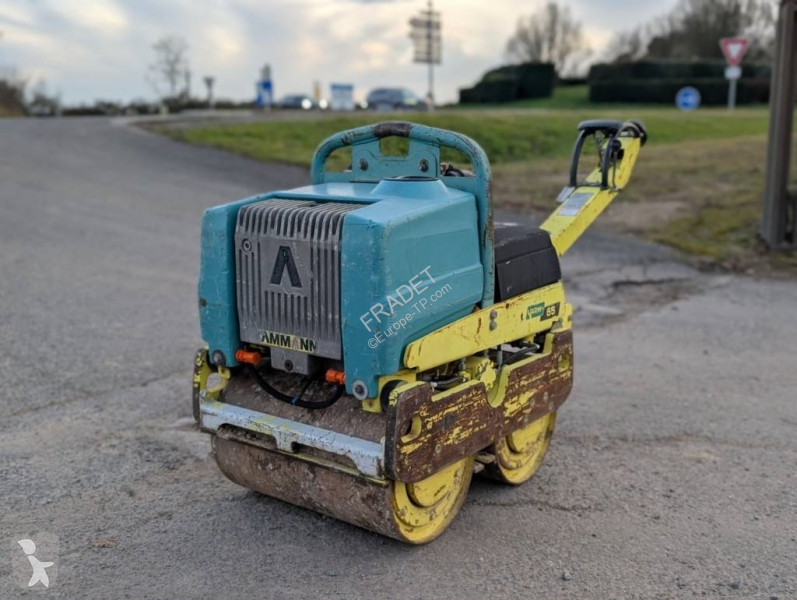 Zhutňovač Ammann ARW 65