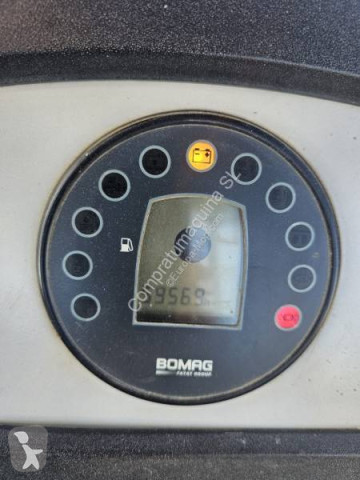 Compacteur monocylindre Bomag