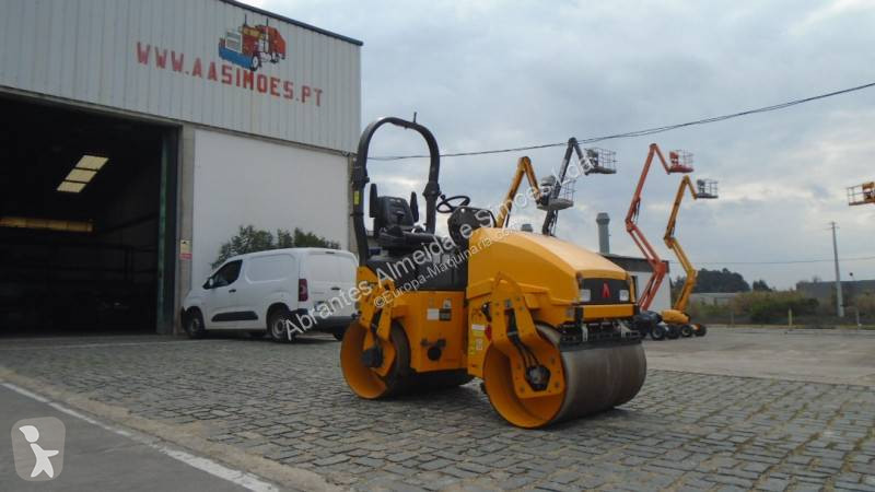 Zhutňovač Ammann ARX26
