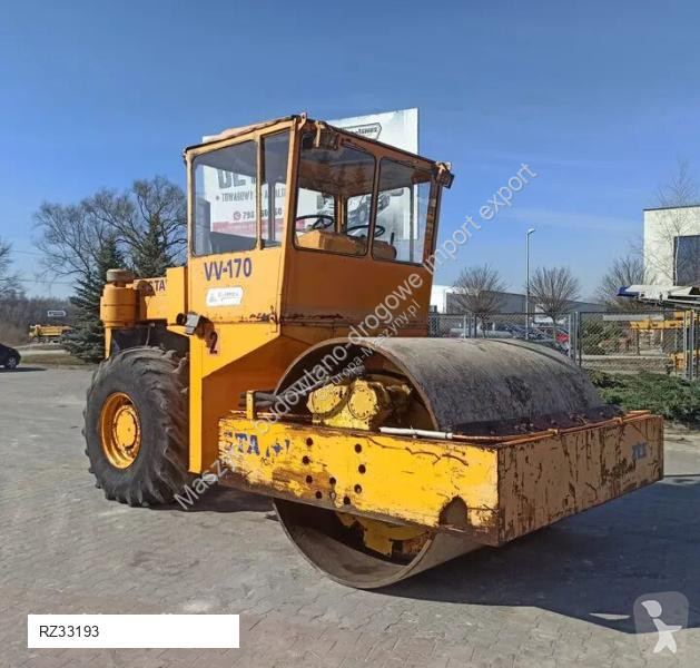 Дорожный каток Stavostroj VV 170