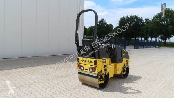 مدحلة Bomag AD5