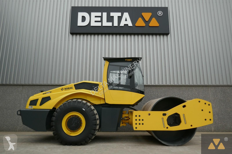 Compactador Bomag BW226-5CL