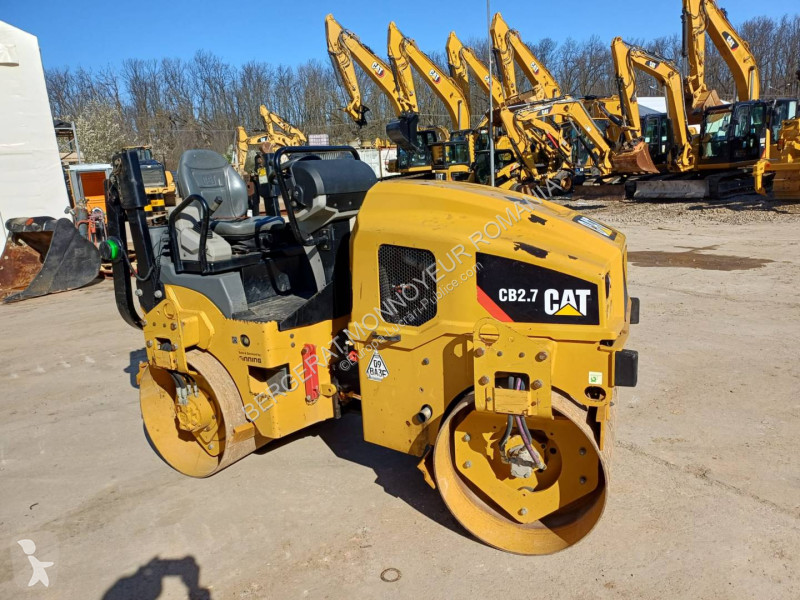 Zhutňovač Caterpillar CB2.7LRC