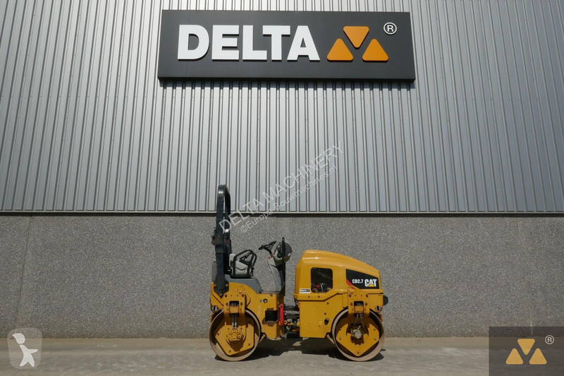 مدحلة Caterpillar CB2.7