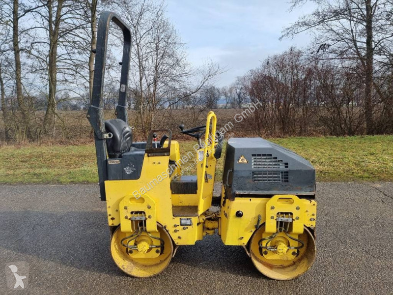 مدحلة Bomag AD2