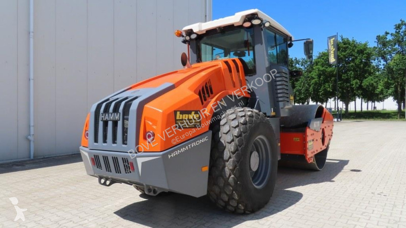 Compactador Hamm HC110i