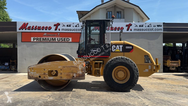Zhutňovač Caterpillar CS-533E