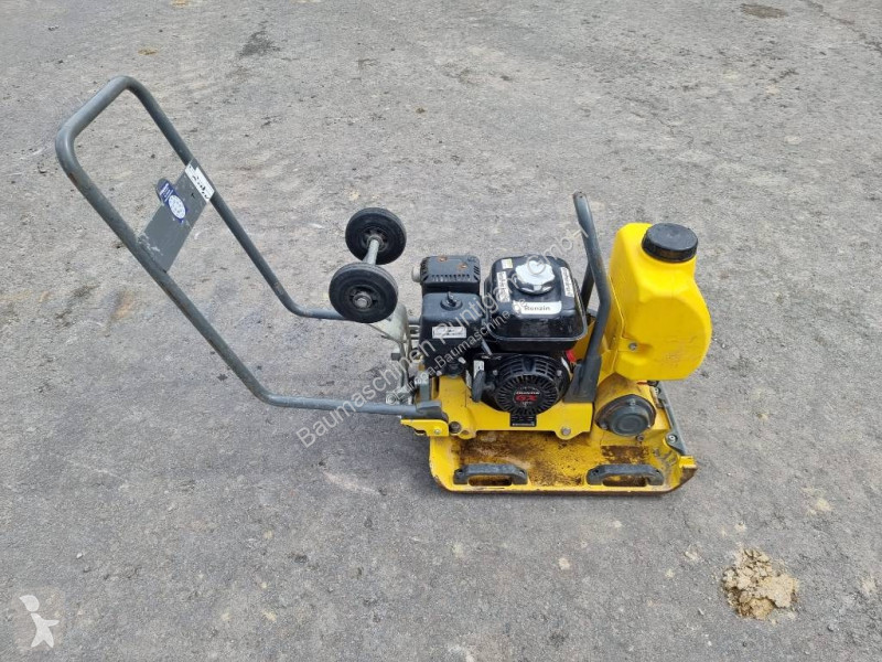 مدحلة Wacker Neuson
